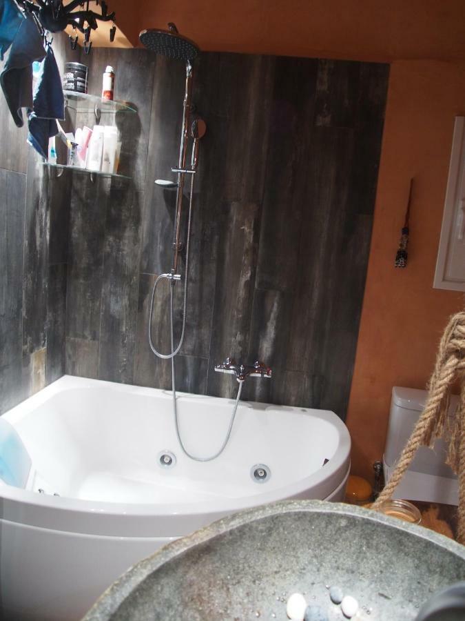 Style And Comfort 8 Min From Acropolis Museum By Yha Aten Exteriör bild
