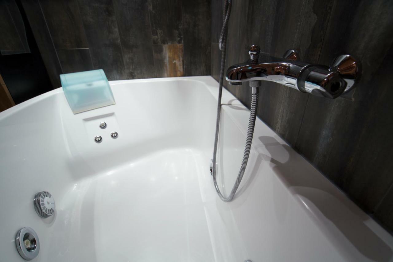 Style And Comfort 8 Min From Acropolis Museum By Yha Aten Exteriör bild